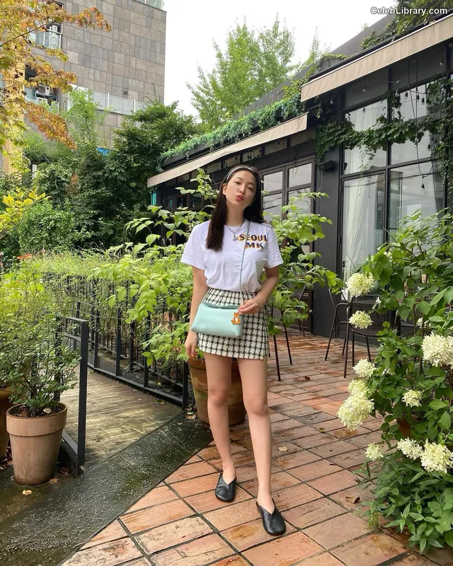 Kim Ye-rim (Yeri - Red Velvet) photo 13 of 107