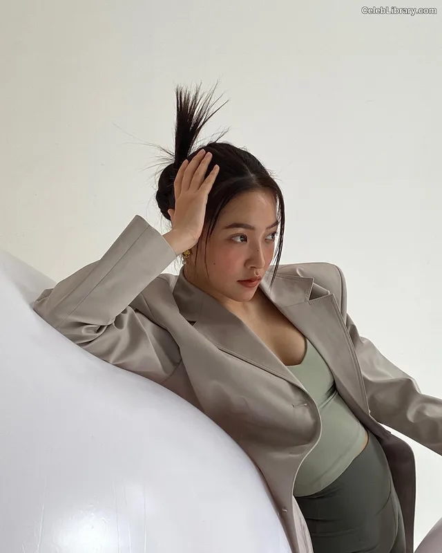 Kim Ye-rim (Yeri - Red Velvet) photo 3 of 107