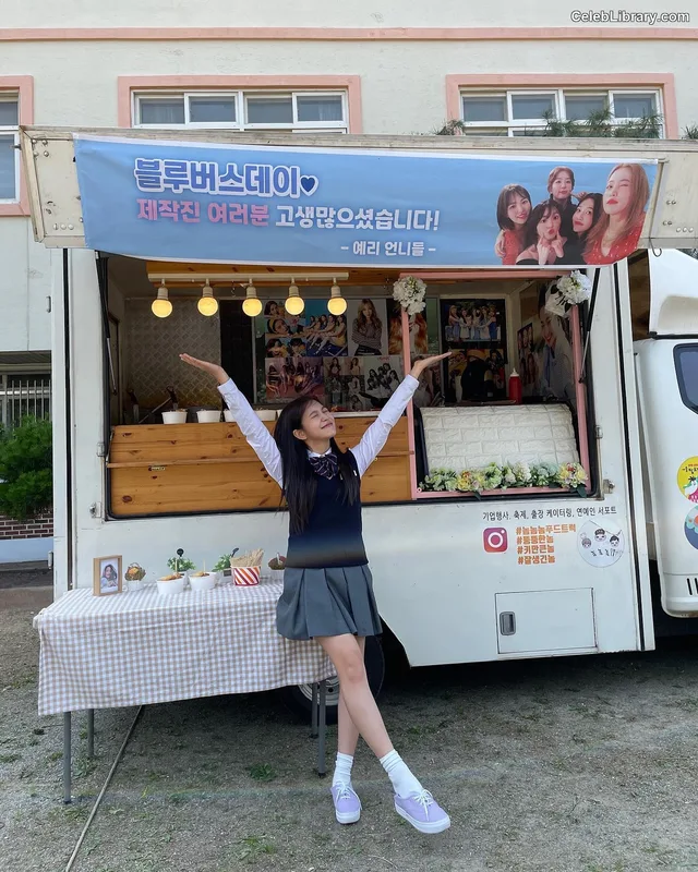 Kim Ye-rim (Yeri - Red Velvet) photo 8 of 107