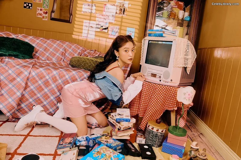 Kim Ye-rim (Yeri - Red Velvet) photo 11 of 107