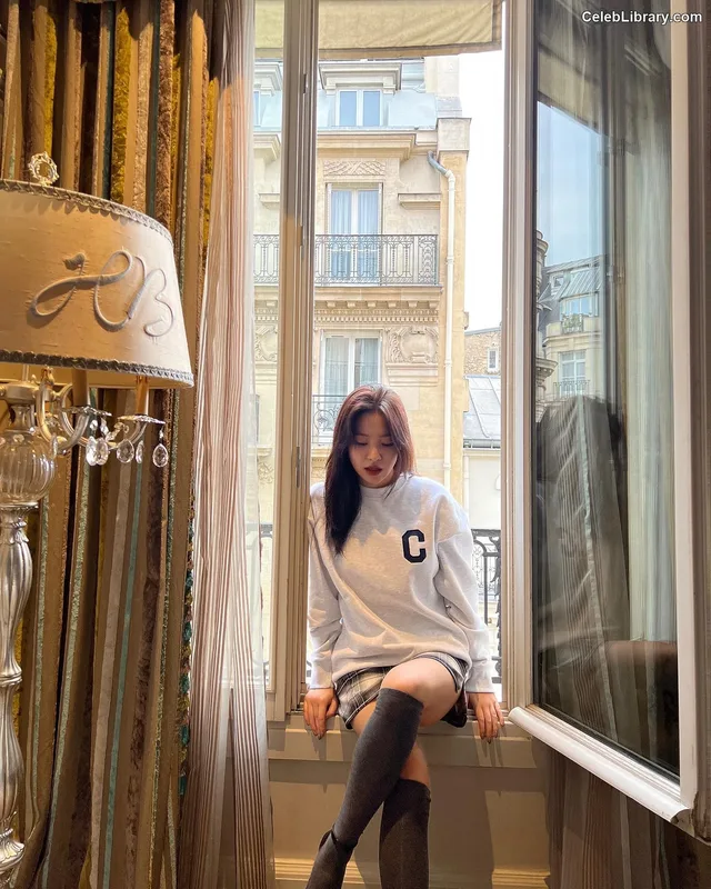Kim Ye-rim (Yeri - Red Velvet) photo 9 of 107