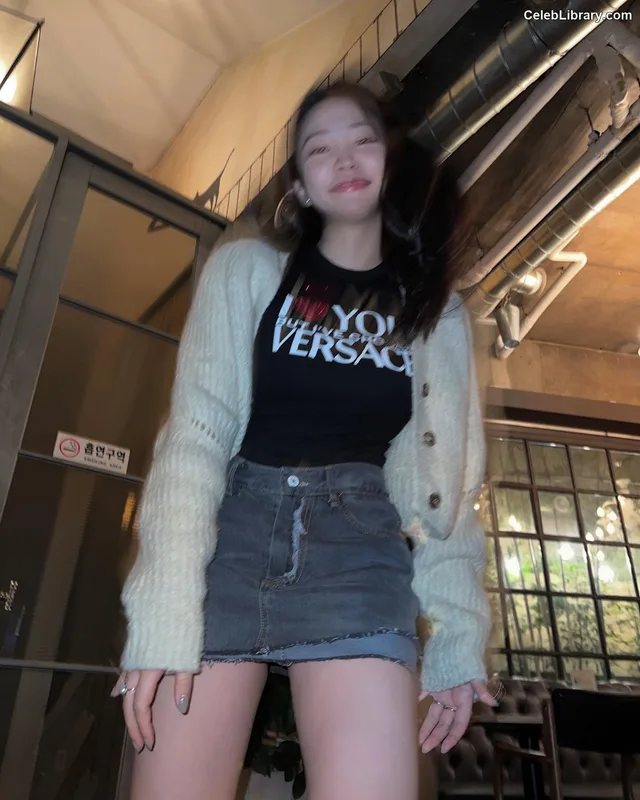 Kim Ye-rim (Yeri - Red Velvet) photo 12 of 107