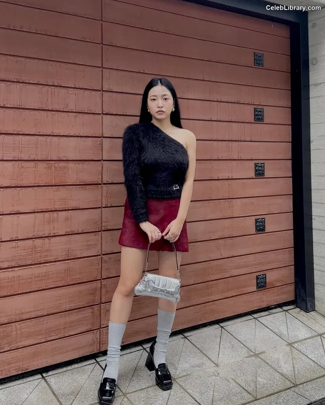 Kim Ye-rim (Yeri - Red Velvet) photo 13 of 107
