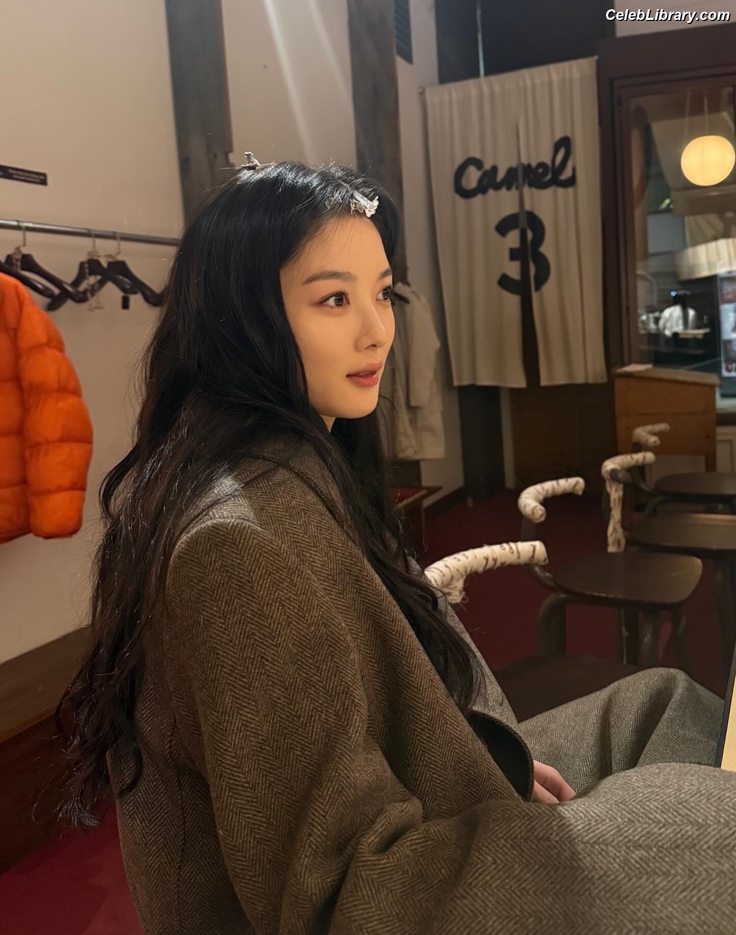 Kim Yoo Jung photo 15 of 139