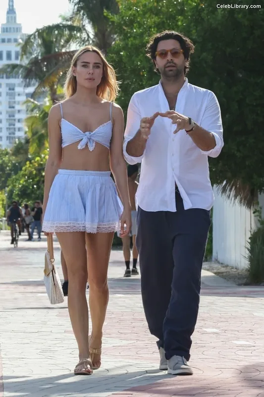 Kimberley Garner photo 14 of 384