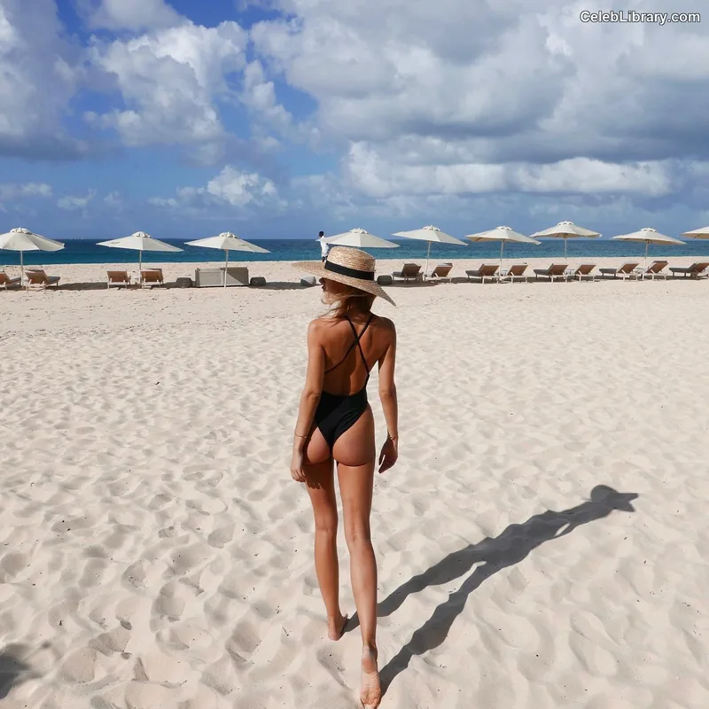 Kimberley Garner photo 4 of 384