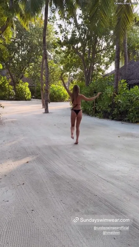 Kimberley Garner photo 19 of 384