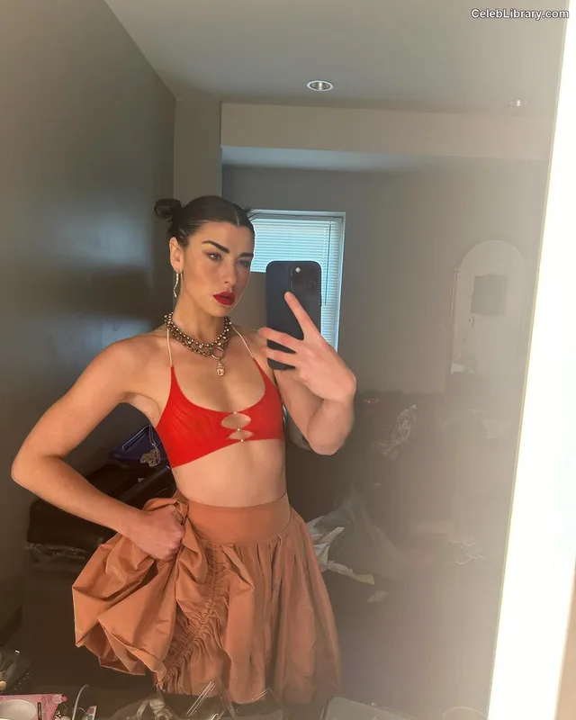 Kimbra photo 18 of 59