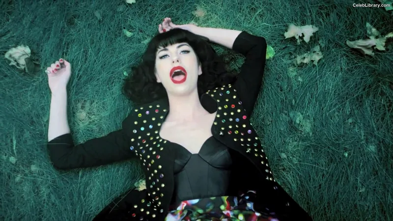 Kimbra photo 18 of 59
