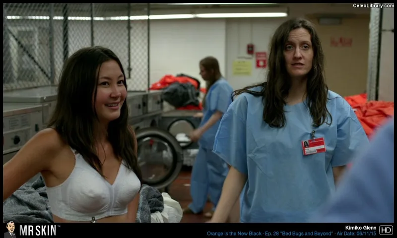 Kimiko Glenn photo 22 of 321