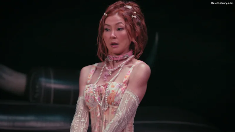 Kimiko Glenn photo 15 of 321
