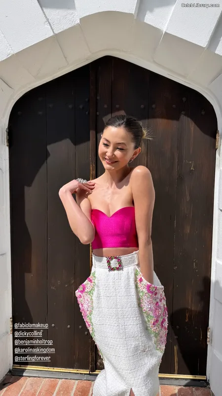 Kimiko Glenn photo 3 of 321