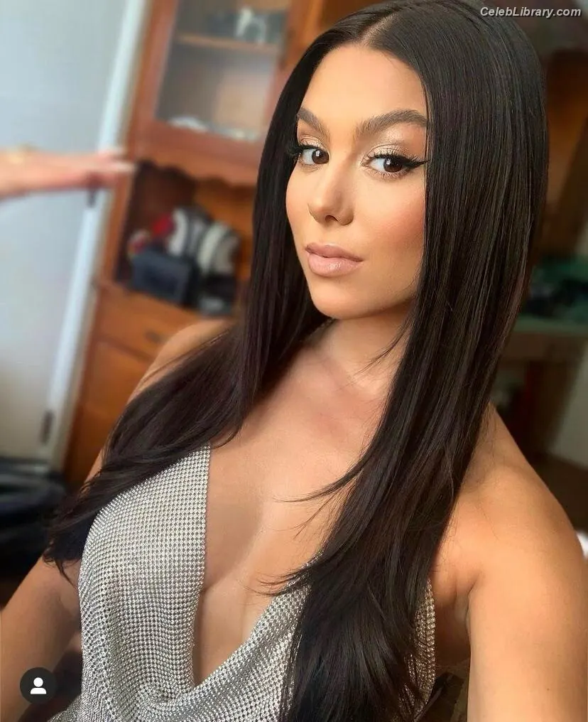 Kira Kosarin photo 8 of 911