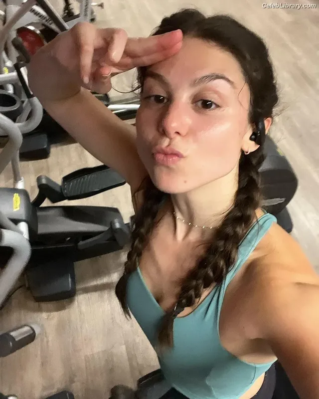 Kira Kosarin photo 15 of 912