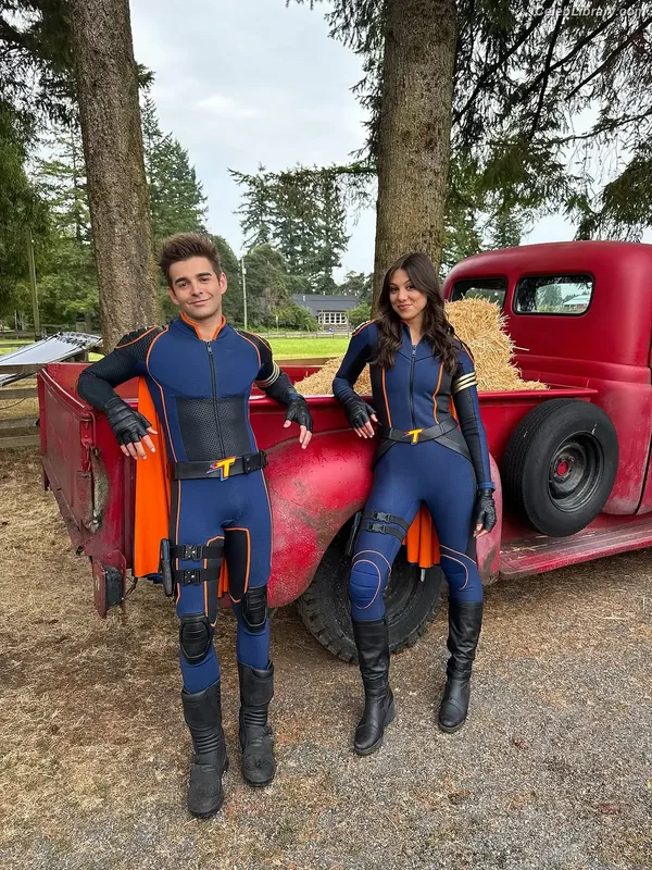 Kira Kosarin photo 2 of 912