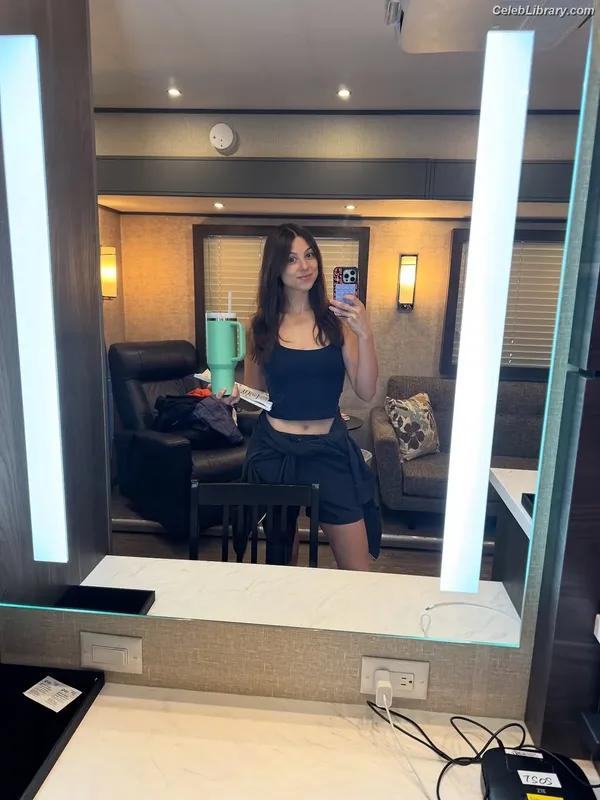 Kira Kosarin photo 5 of 912