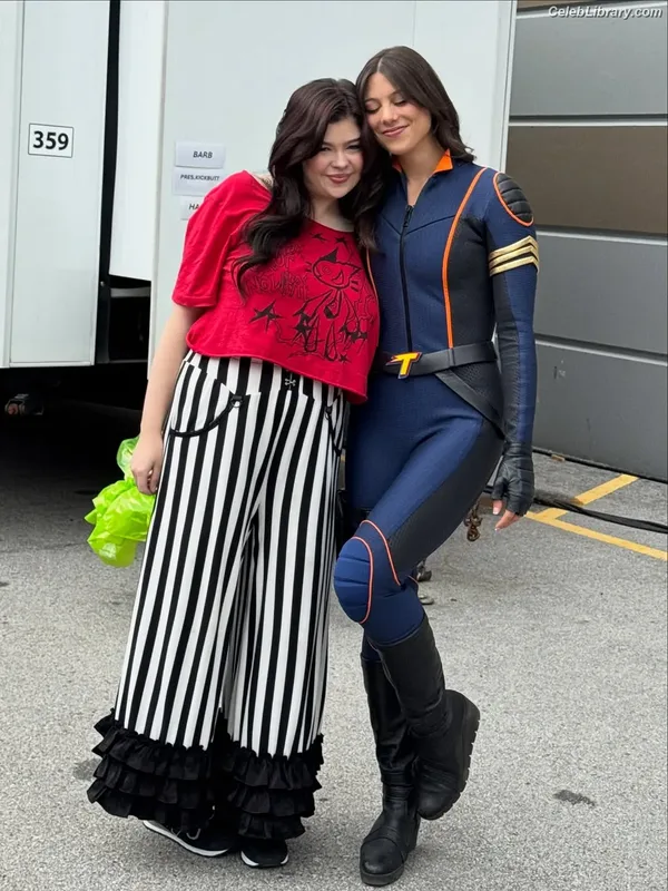 Kira Kosarin photo 8 of 912