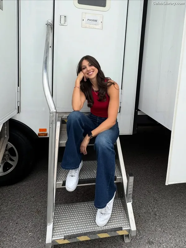 Kira Kosarin photo 10 of 912