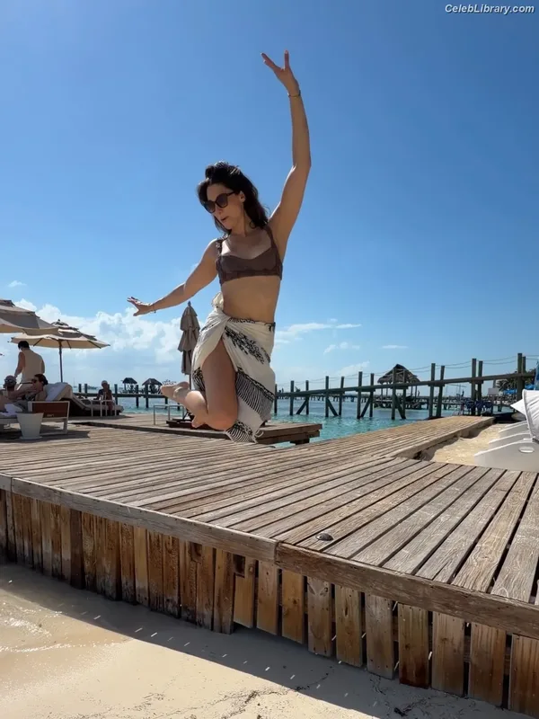 Kira Kosarin photo 9 of 912