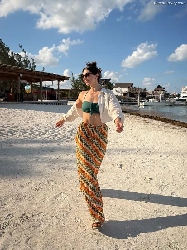 Kira Kosarin photo 16 of 912