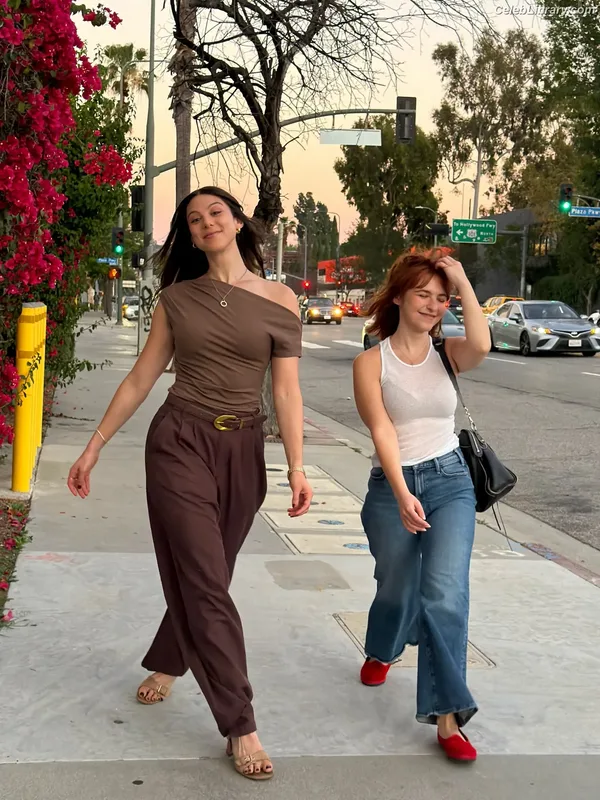 Kira Kosarin photo 6 of 912