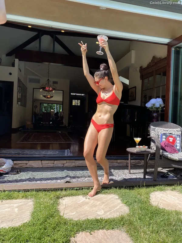 Kira Kosarin photo 1 of 912