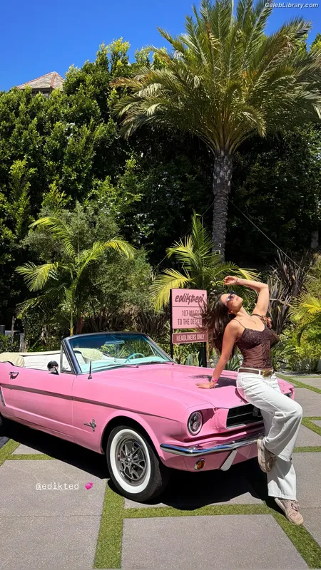 Kira Kosarin photo 16 of 912