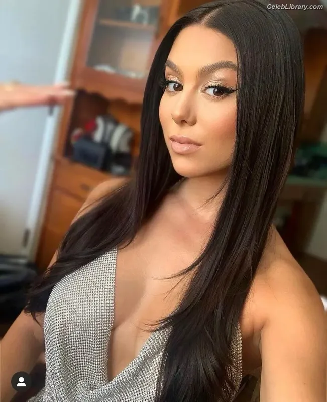 Kira Kosarin photo 8 of 912