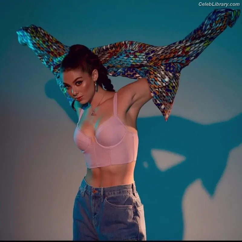 Kira Kosarin photo 10 of 912
