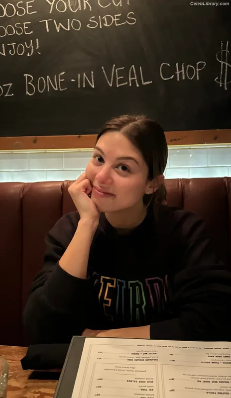 Kira Kosarin photo 2 of 912