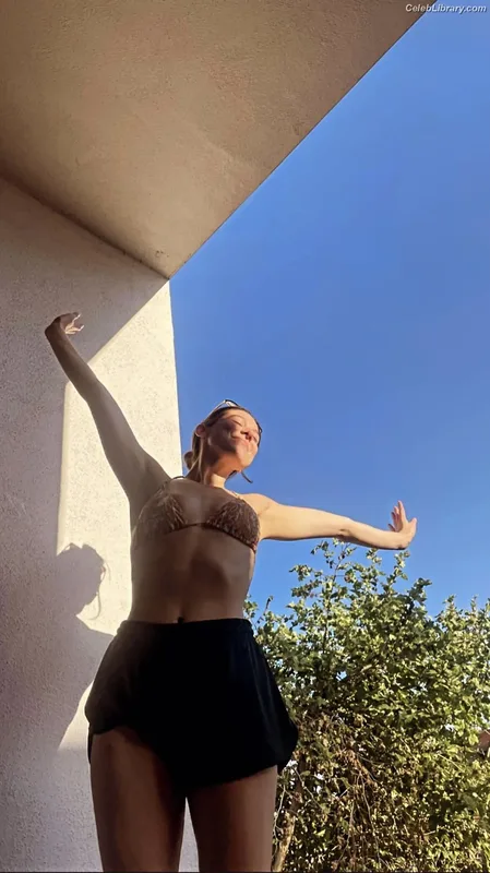 Kira Kosarin photo 21 of 912