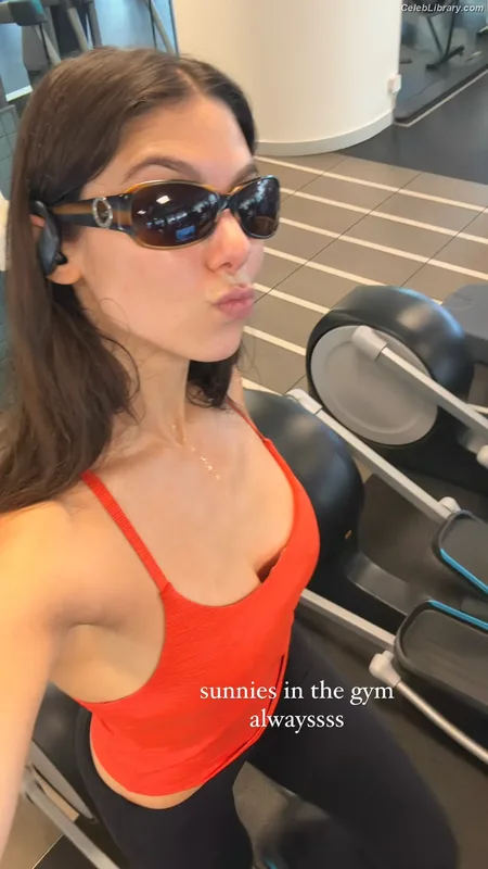 Kira Kosarin photo 13 of 912