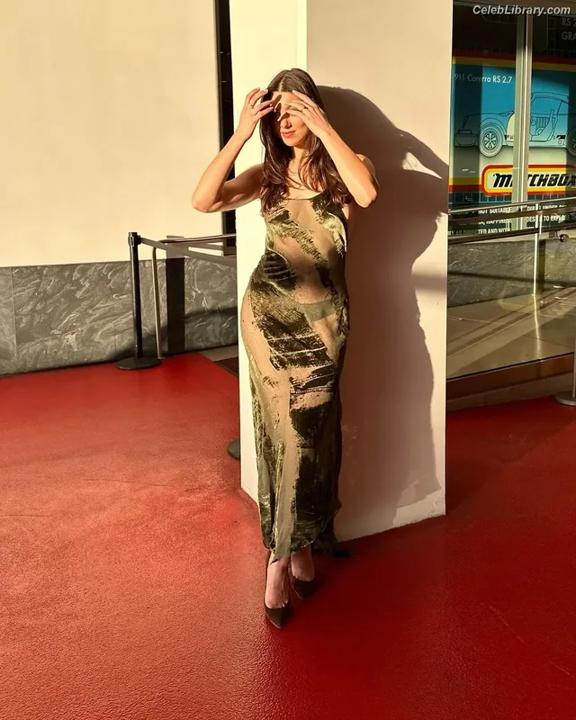 Kira Kosarin photo 2 of 912