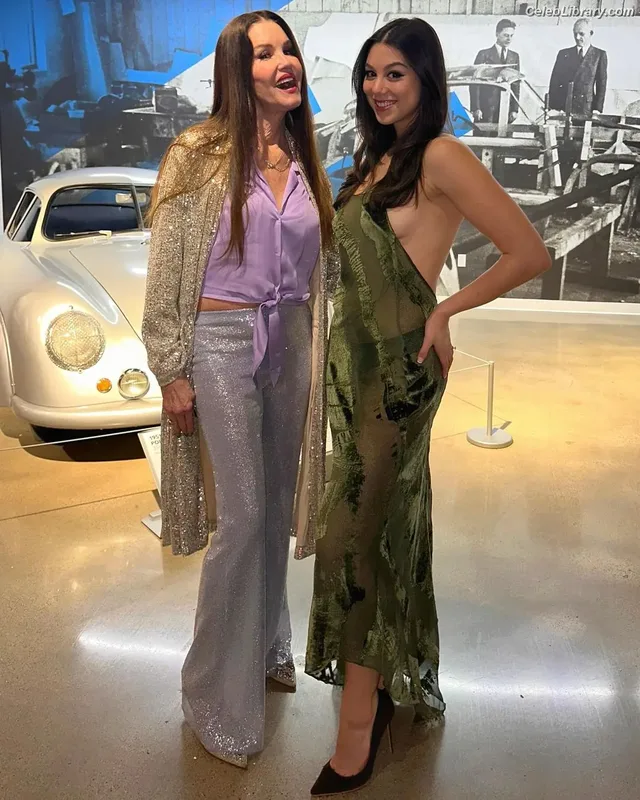 Kira Kosarin photo 3 of 912