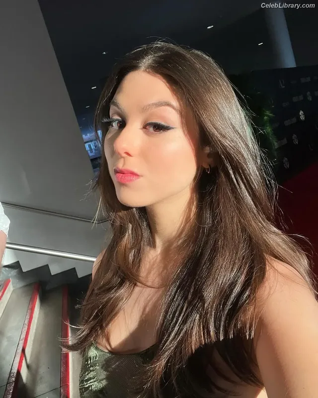 Kira Kosarin photo 14 of 912