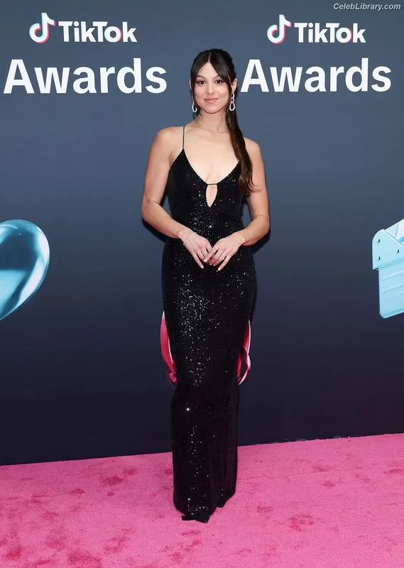 Kira Kosarin photo 5 of 912