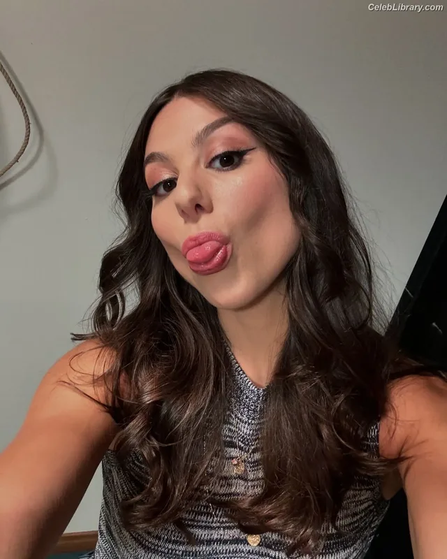 Kira Kosarin photo 20 of 912