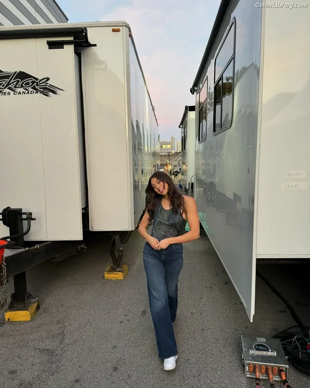 Kira Kosarin photo 14 of 912