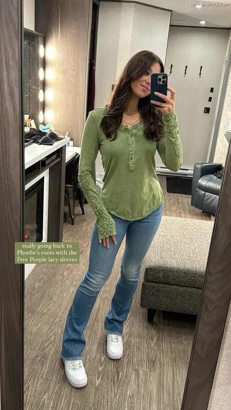 Kira Kosarin photo 22 of 912