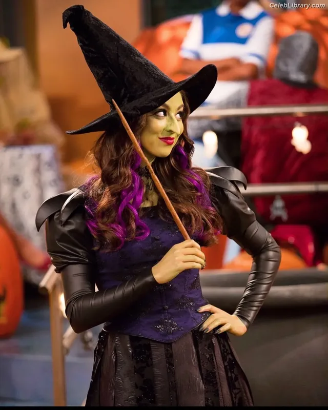 Kira Kosarin photo 20 of 912