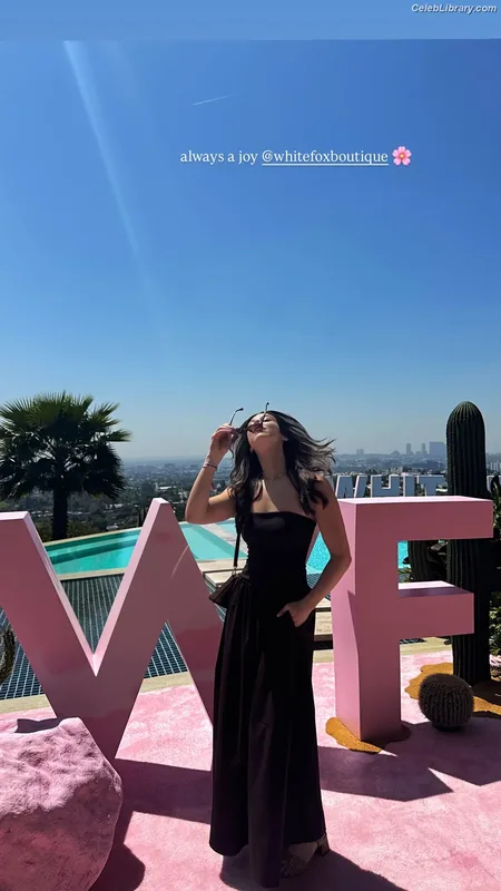 Kira Kosarin photo 2 of 912