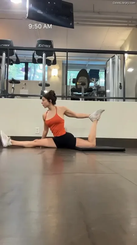 Kira Kosarin photo 3 of 912