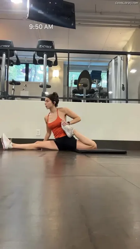 Kira Kosarin photo 4 of 912