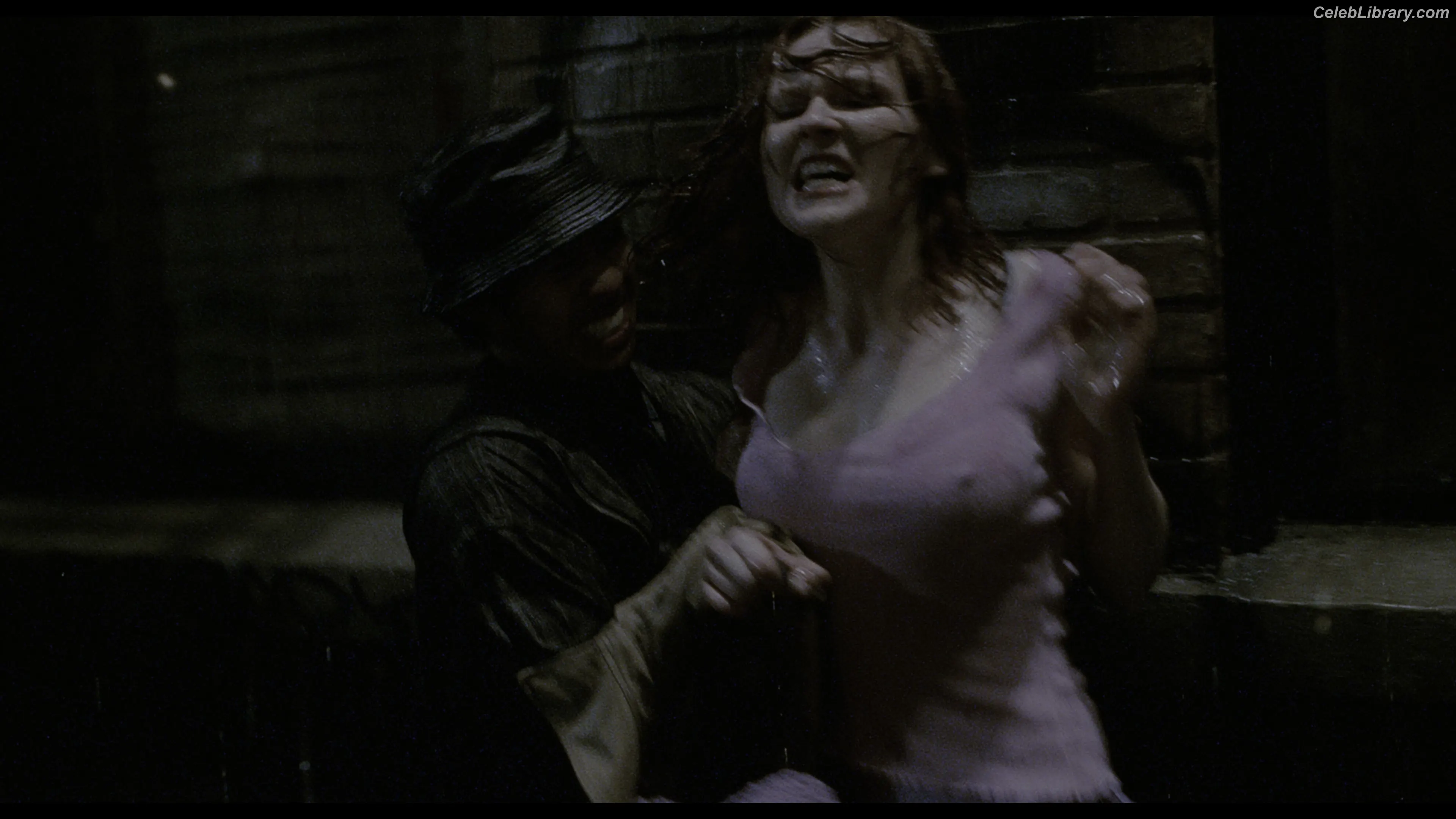 Kirsten Dunst photo 1 of 300