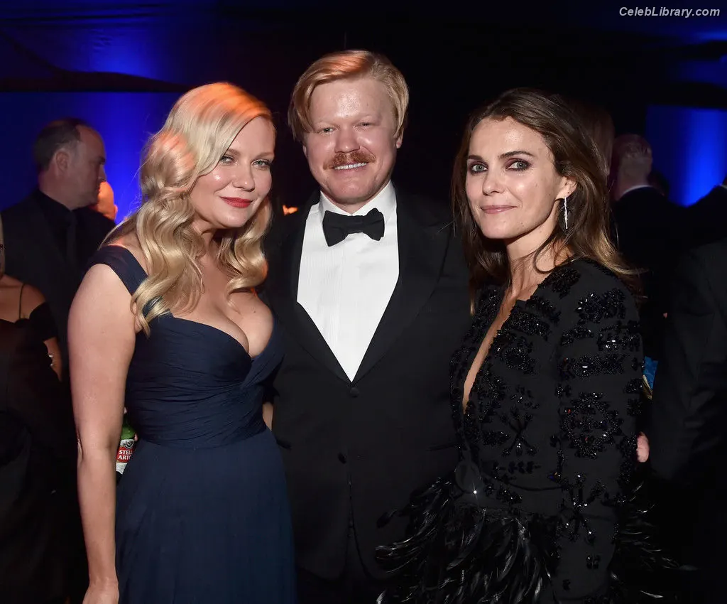 Kirsten Dunst photo 16 of 300