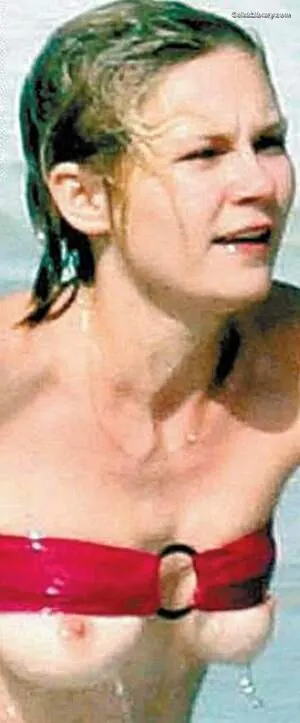Kirsten Dunst photo 15 of 300