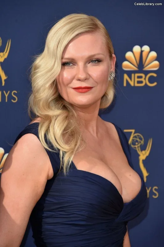 Kirsten Dunst photo 10 of 299