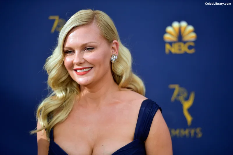 Kirsten Dunst photo 13 of 299