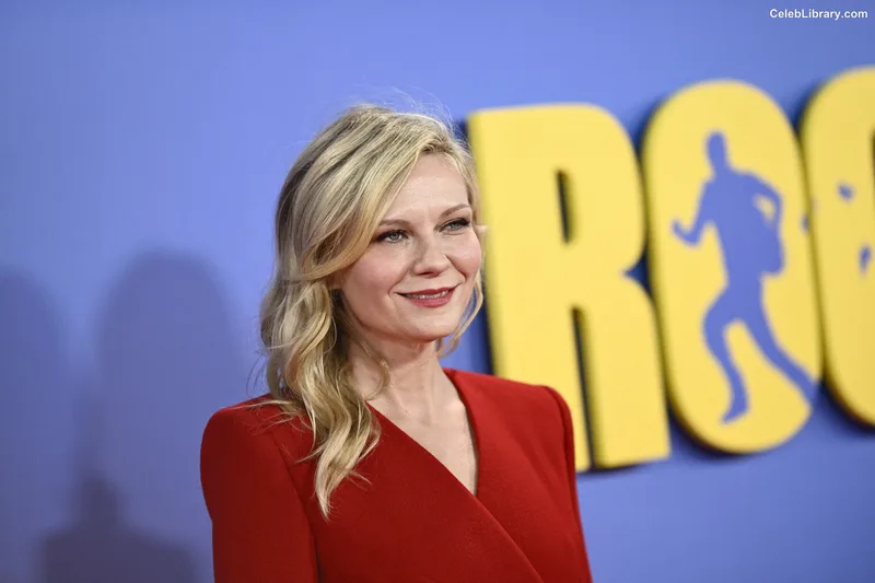 Kirsten Dunst photo 6 of 299