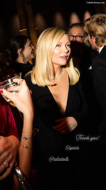Kirsten Dunst photo 13 of 299